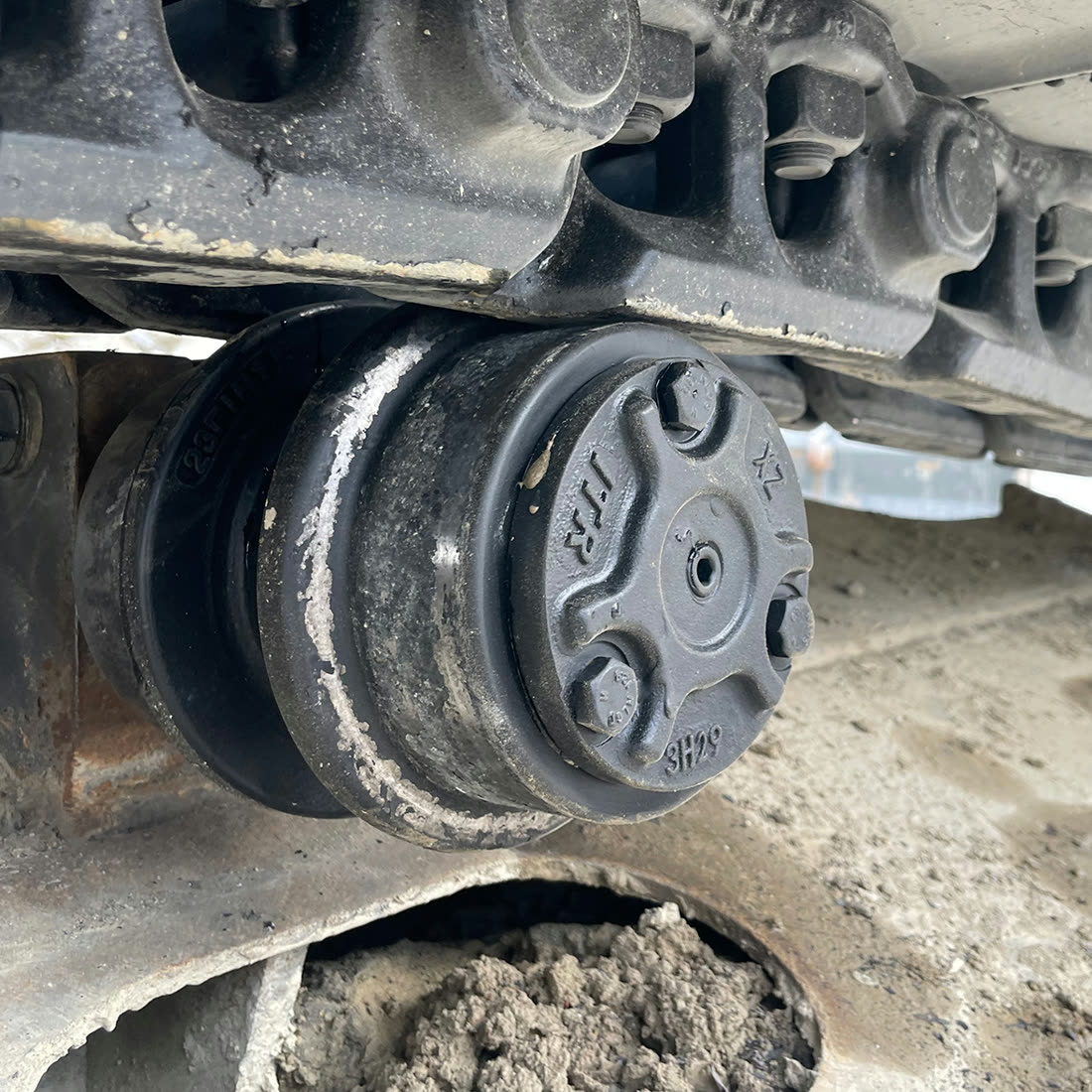 Undercarriage roller detail